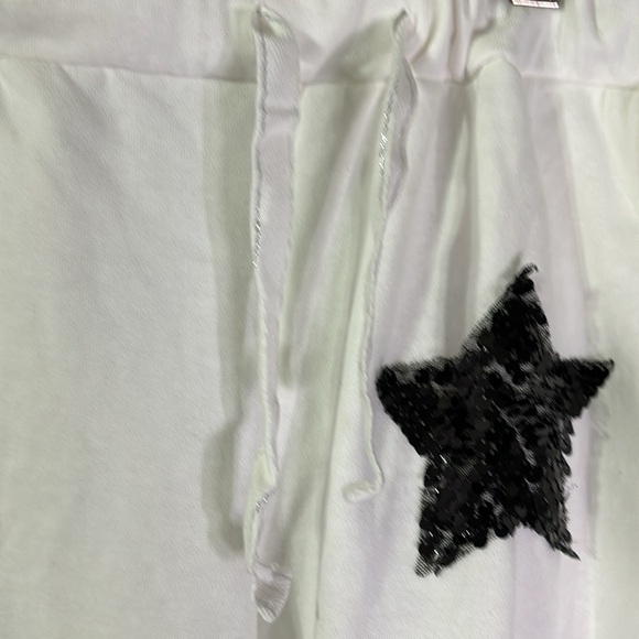 Black and white stylish Venus sweat pants! - Picture 7 of 8